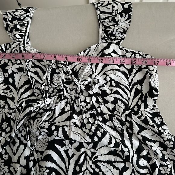NWT Ann Taylor Loft Black/White Pineapple Flutter Ruffle sleeveless Top Size M - Picture 8 of 11